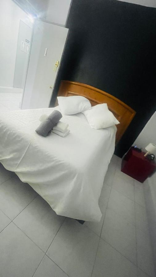 Hostal Letys Place Emilio เม็กซิโกซิตี้ ภายนอก รูปภาพ